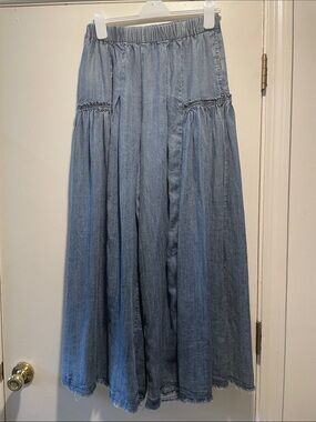 Easel Light Blue Chambray Denim Palazzo Frayed Hem Elastic Waistband Pants